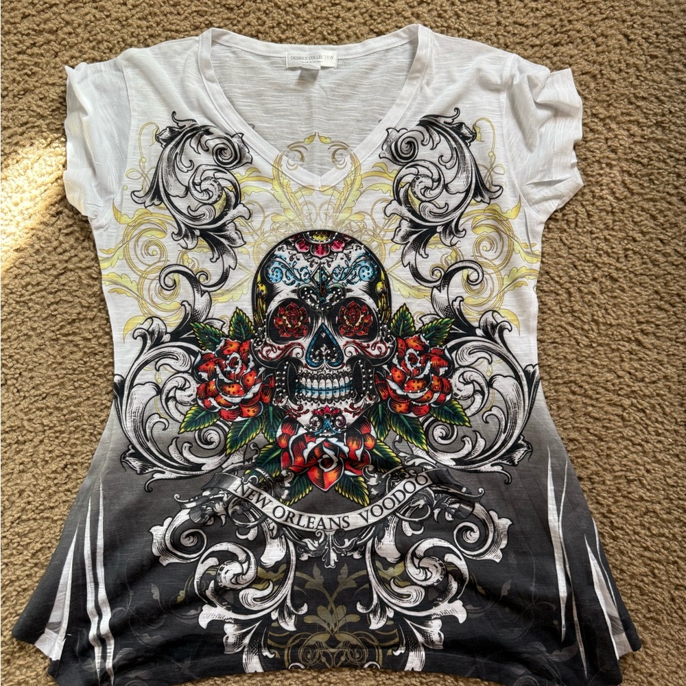 Women's Graphic Skull Top - White and Black